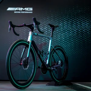 Mercedes-AMG PETRONAS F1® Team V13 Road Edition